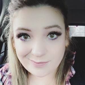 Meet your Posher, Liz